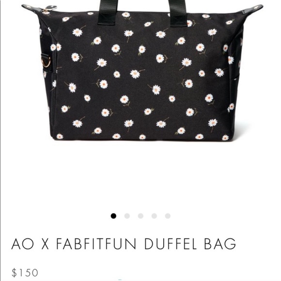 Alice + Olivia duffle daisy bag - Picture 2 of 6